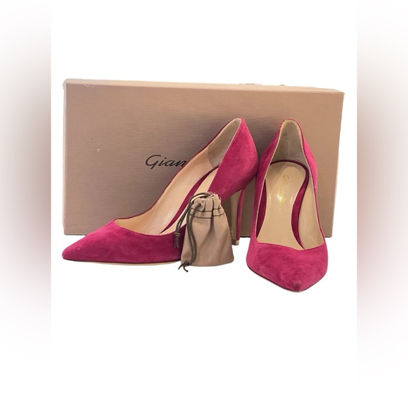 Gianvito Rossi Shoes - GIANVITO ROSSI 85 suede pumps